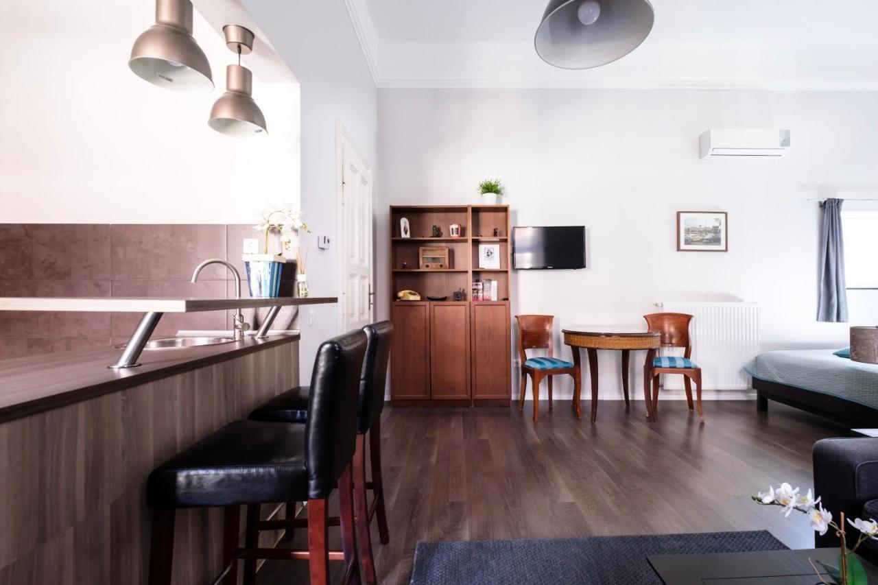Andrassy Garden Apartment In Center Budapest Exterior foto